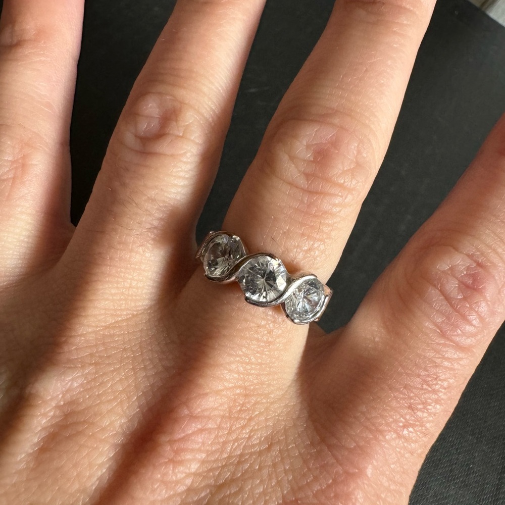 3 Stone Ring